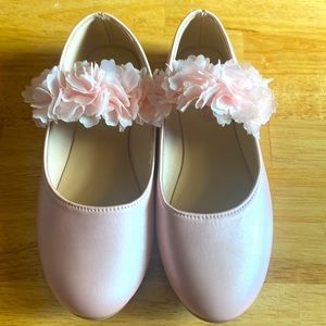 Pink flats dress shoes size 1.